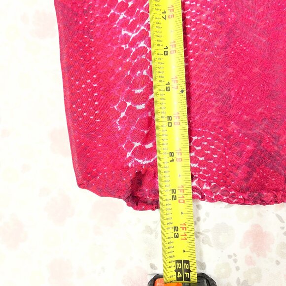 a.n.a. Women's L - Lightweight top - half sleeves - Great over a white tank! - Picture 11 of 11